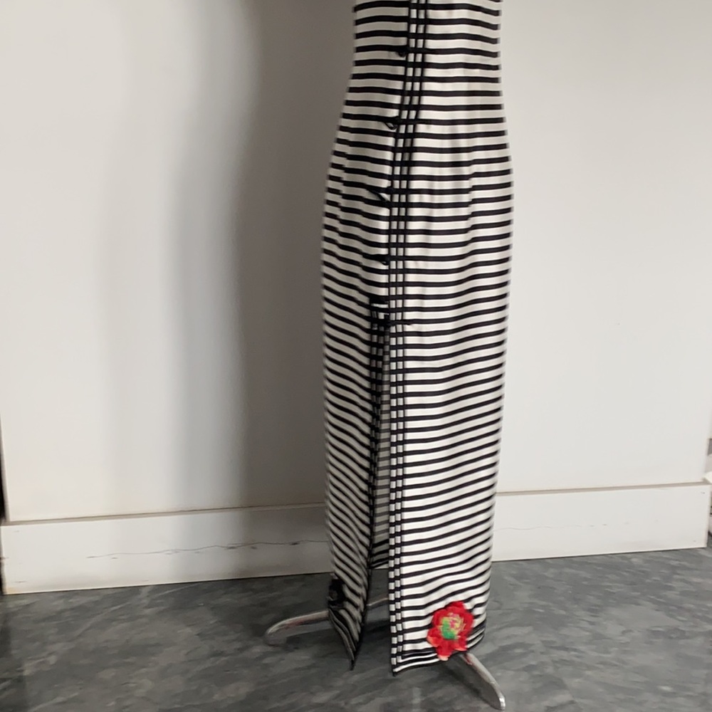 silk dress - Picture 3 of 8